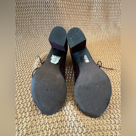 Burgundy heel boots - Picture 8 of 10